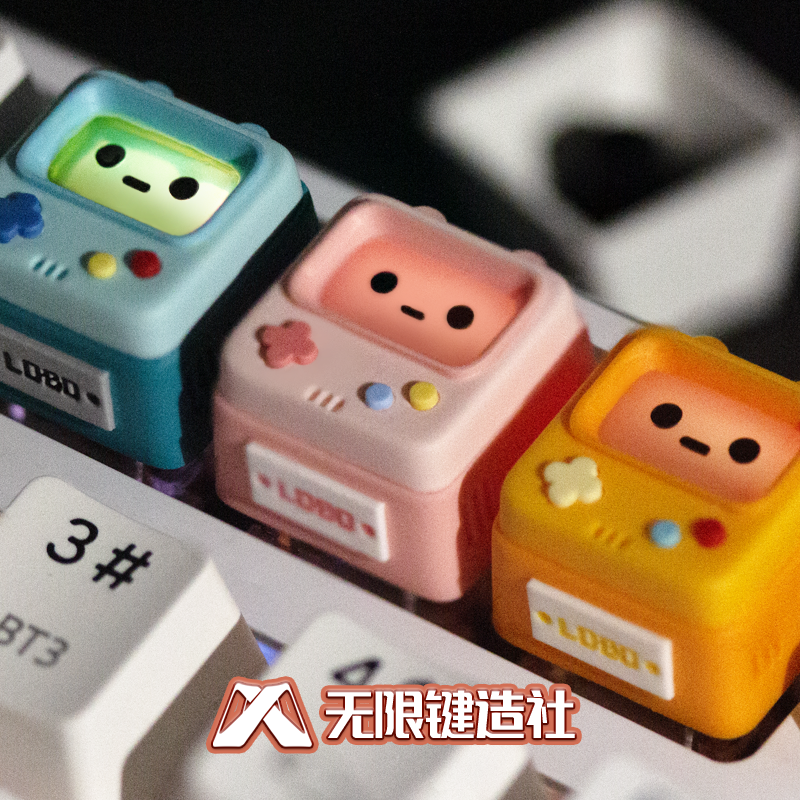 Retro gaming console transluce - Gaming Console Keyboard incelemesi ve fiyatı